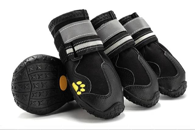 4 pcs Dog Shoe Set